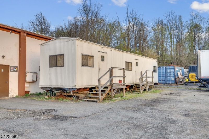 Allen St - Commercial Sale