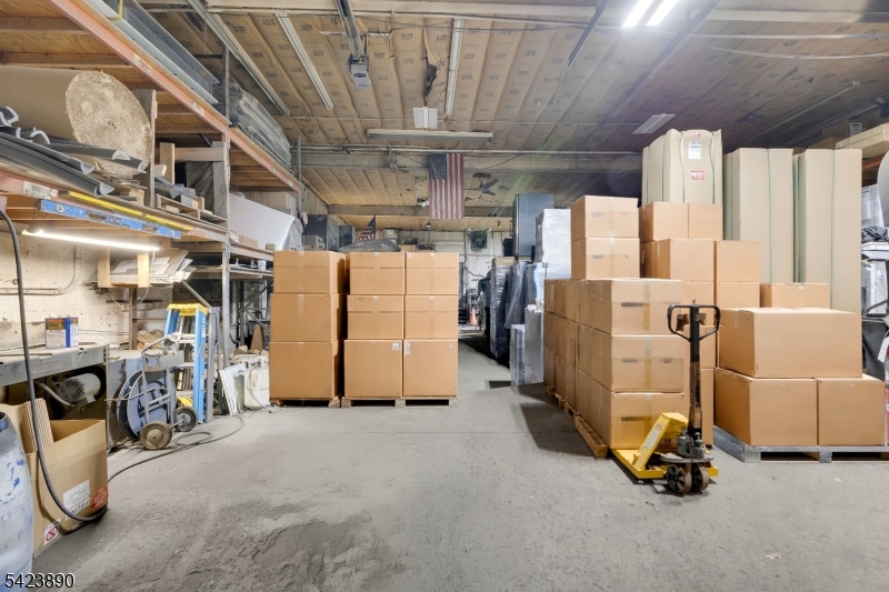Allen St - Commercial Sale