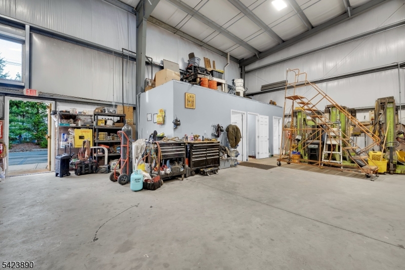 Allen St - Commercial Sale