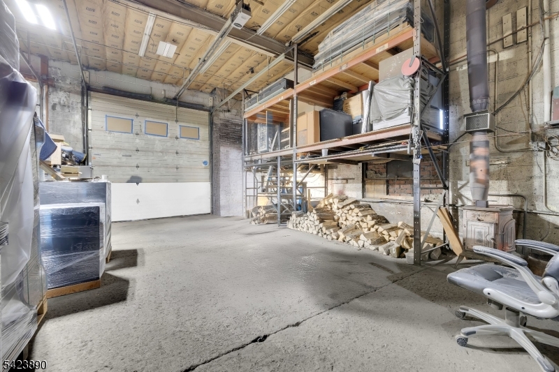 Allen St - Commercial Sale