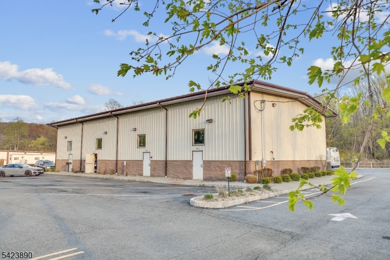 Allen St - Commercial Sale