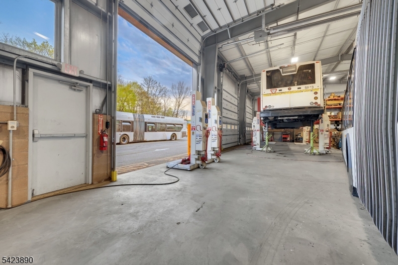 Allen St - Commercial Sale