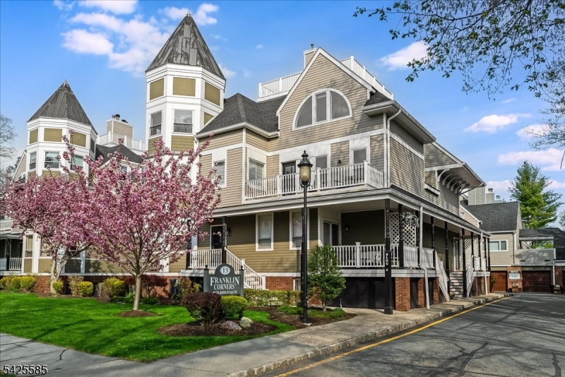 Franklin Corners - Residential