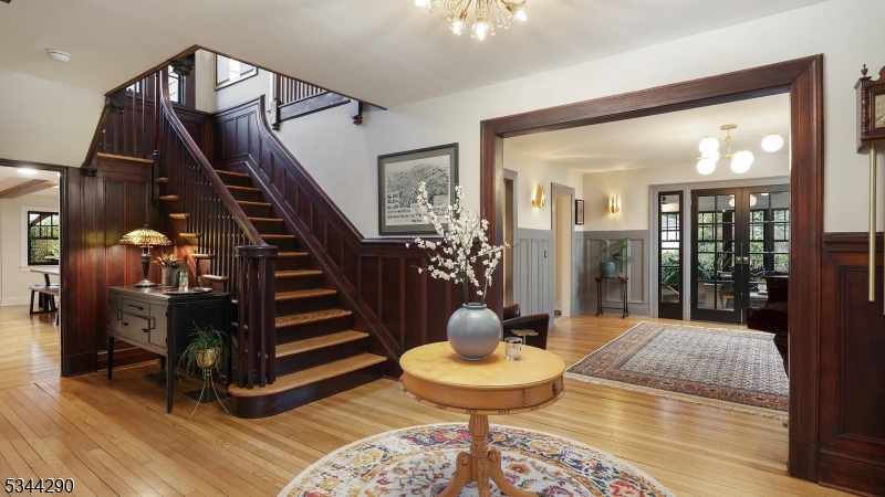 215 Orchard St