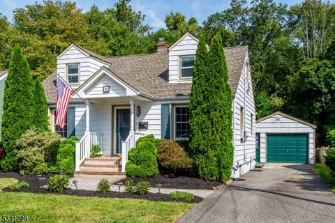 16 Walnut St, Bloomingdale Boro, NJ 07403 - MLS#: 3924842