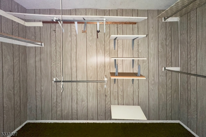 Tenby Chase - Residential