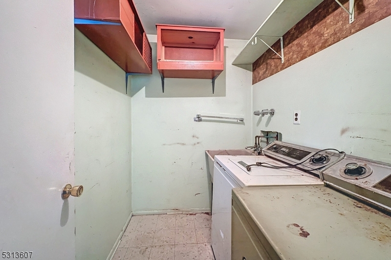 Tenby Chase - Residential