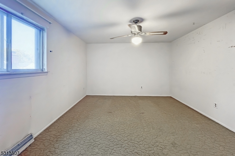 Tenby Chase - Residential