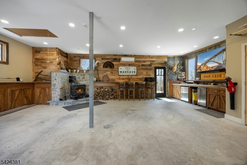 Pines Lake Community - Residential