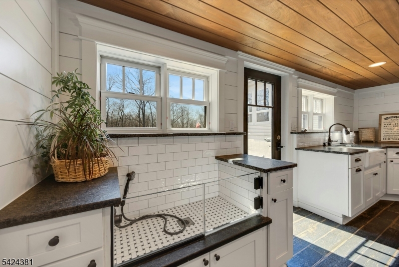 Pines Lake Community - Residential