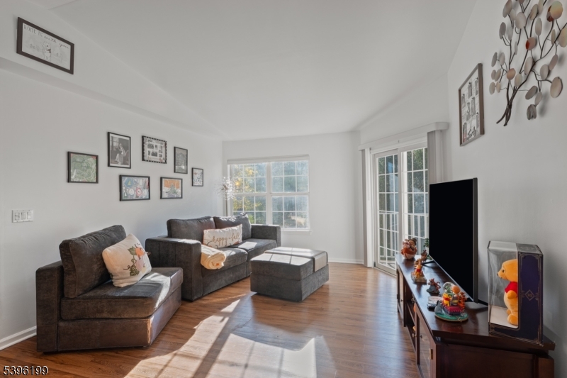 Parkside Ct - Residential