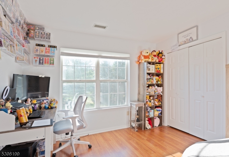 Parkside Ct - Residential