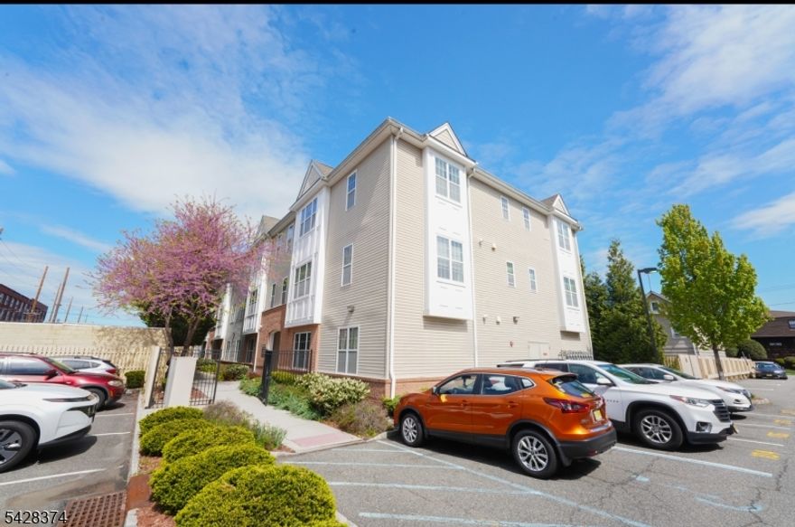 Welcome to this well maintained first-floor 1 bedroom + den condo. This unit offers comfortable, single-level living with a versatile den, perfect for a home office, guest space, or additional living area. Enjoy the convenience of an assigned parking space located directly in front of the unit, providing easy access with no stairs. Ideal for commuters or those seeking low maintenance living.