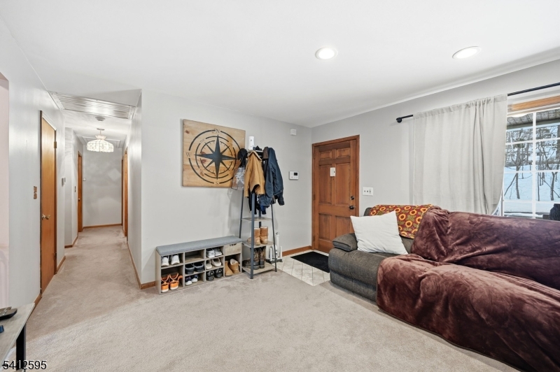 BARRY LAKES - Residential