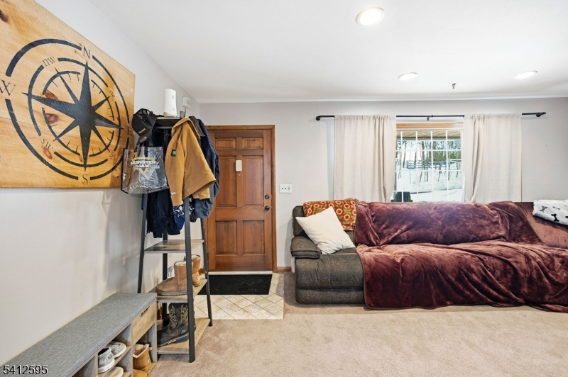 BARRY LAKES - Residential