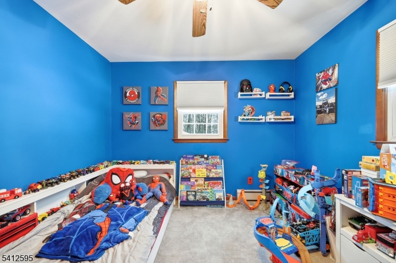 BARRY LAKES - Residential