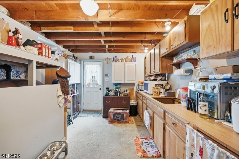 BARRY LAKES - Residential