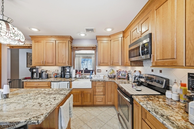 BARRY LAKES - Residential