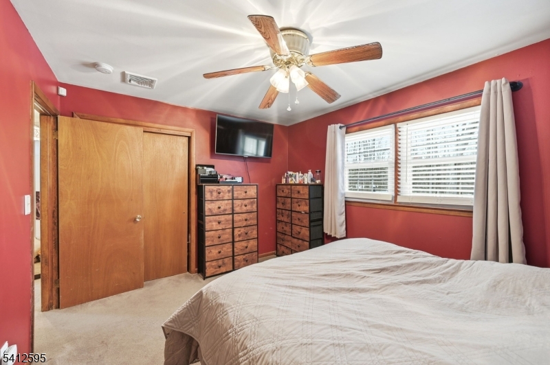 BARRY LAKES - Residential