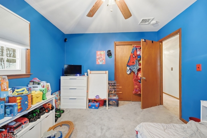 BARRY LAKES - Residential