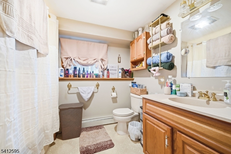 BARRY LAKES - Residential