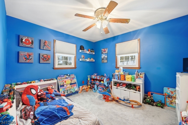 BARRY LAKES - Residential