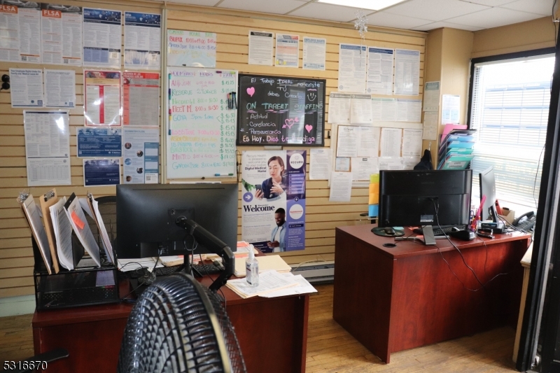 Bloomfield Center - Commercial Sale