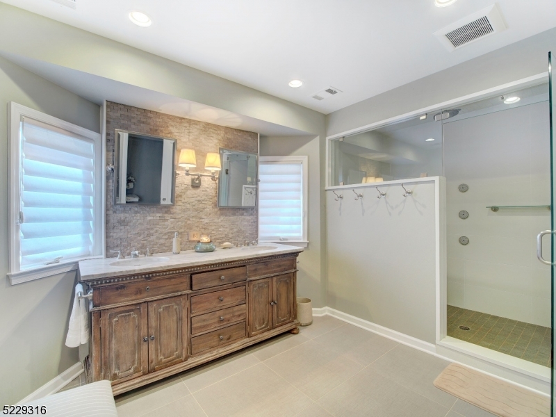 Poets Peak - Residential