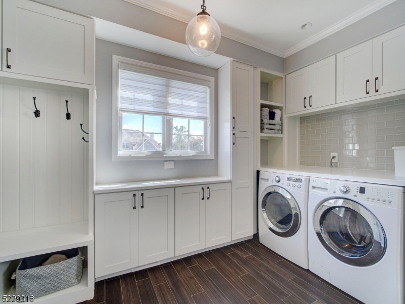 Poets Peak - Residential