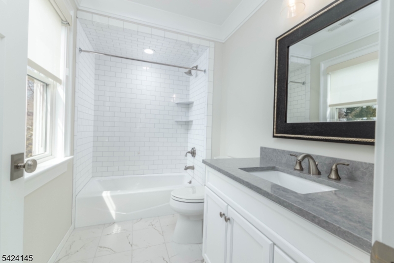 Rolling Hill - Residential