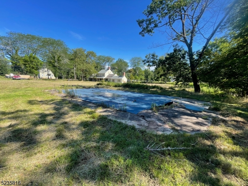Whitehouse Station - Residential