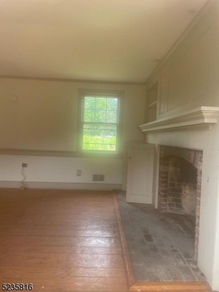 Whitehouse Station - Residential