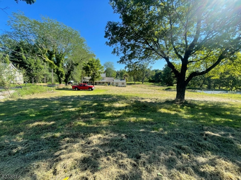 Whitehouse Station - Residential