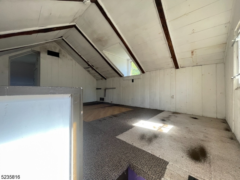 Whitehouse Station - Residential