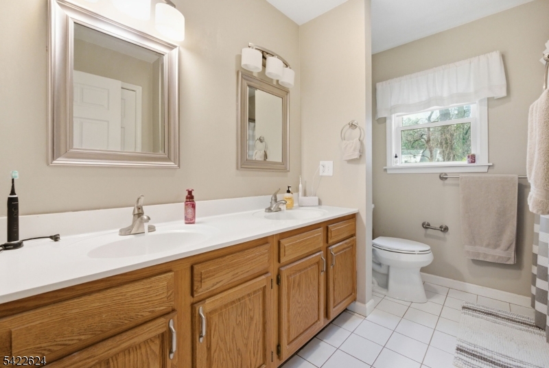 WHITE MEADOW LAKE - Residential