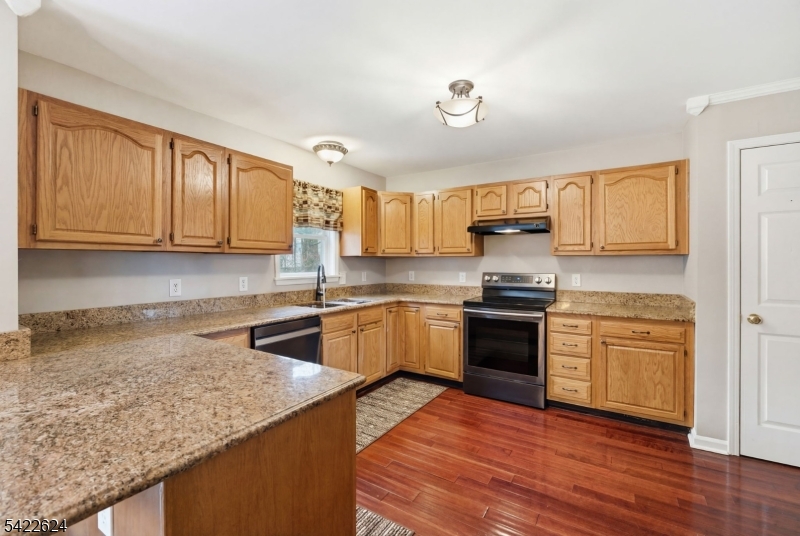 WHITE MEADOW LAKE - Residential