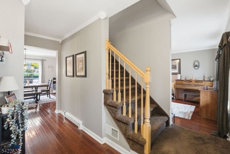 WHITE MEADOW LAKE - Residential