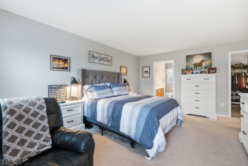 WHITE MEADOW LAKE - Residential