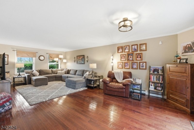 WHITE MEADOW LAKE - Residential