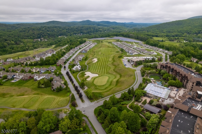 Hardyston Twp., New Jersey 07419, United States, 3 Bedrooms Bedrooms, ,3 BathroomsBathrooms,Residential,Active,137714