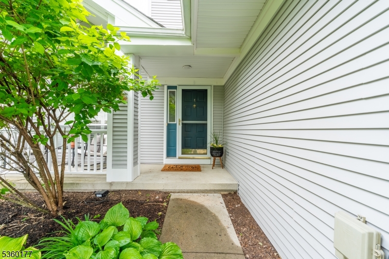 Hardyston Twp., New Jersey 07419, United States, 3 Bedrooms Bedrooms, ,3 BathroomsBathrooms,Residential,Active,137714