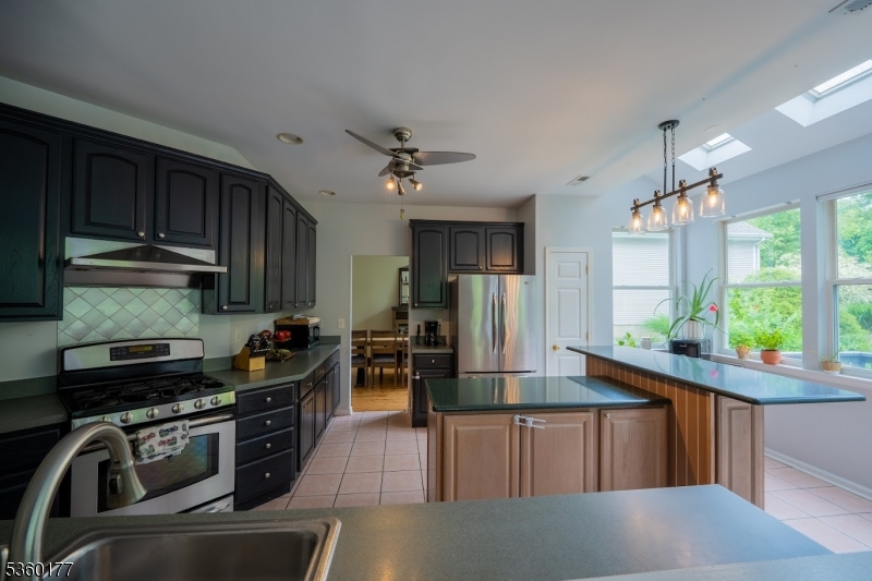 Hardyston Twp., New Jersey 07419, United States, 3 Bedrooms Bedrooms, ,3 BathroomsBathrooms,Residential,Active,137714