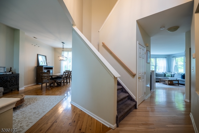 Hardyston Twp., New Jersey 07419, United States, 3 Bedrooms Bedrooms, ,3 BathroomsBathrooms,Residential,Active,137714