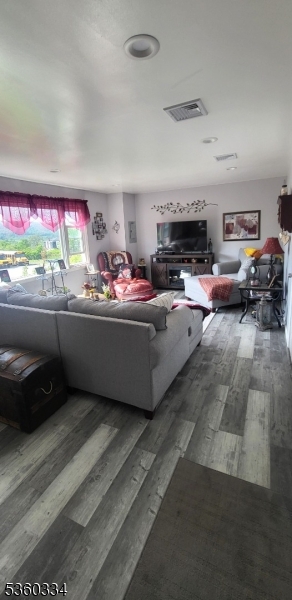 Vernon Twp., New Jersey 07462, United States, 2 Bedrooms Bedrooms, ,1 BathroomBathrooms,Residential,Active,137557