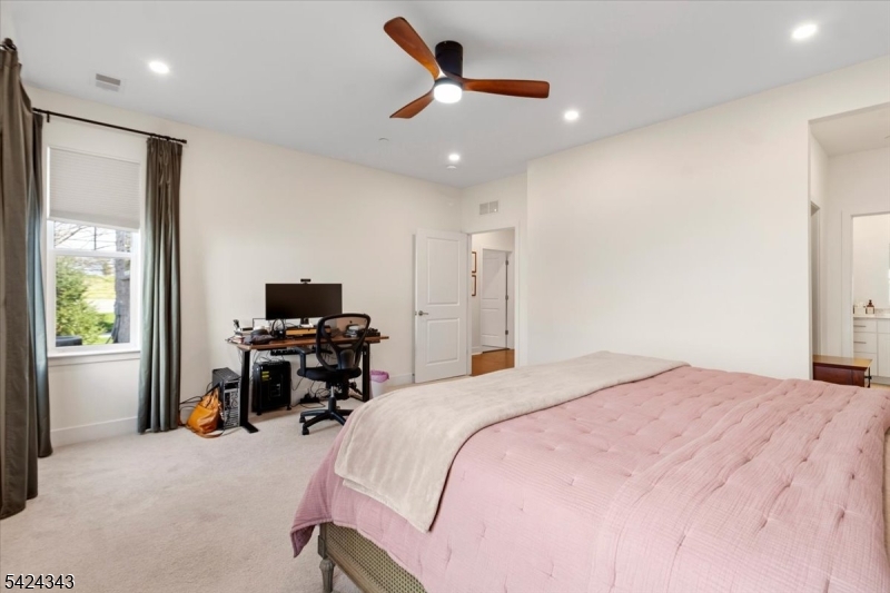 Collection at Morris Plains - Residential