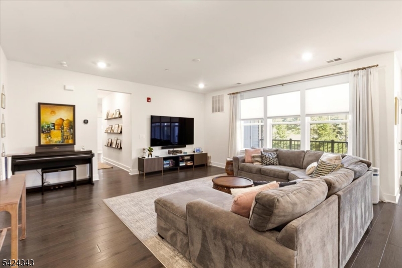 Collection at Morris Plains - Residential