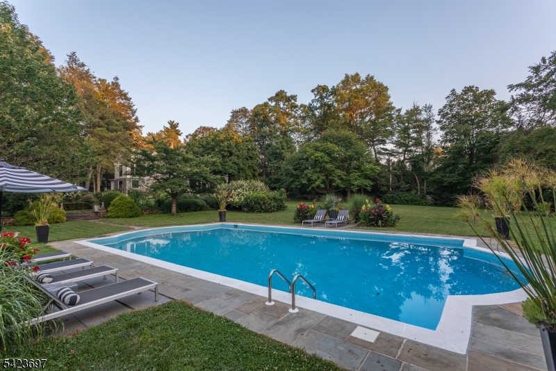 New Vernon - Residential