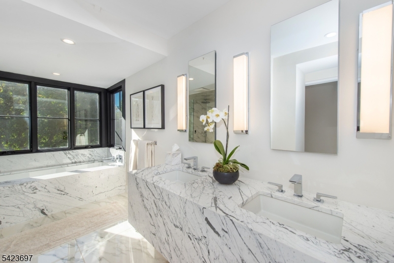 New Vernon - Residential