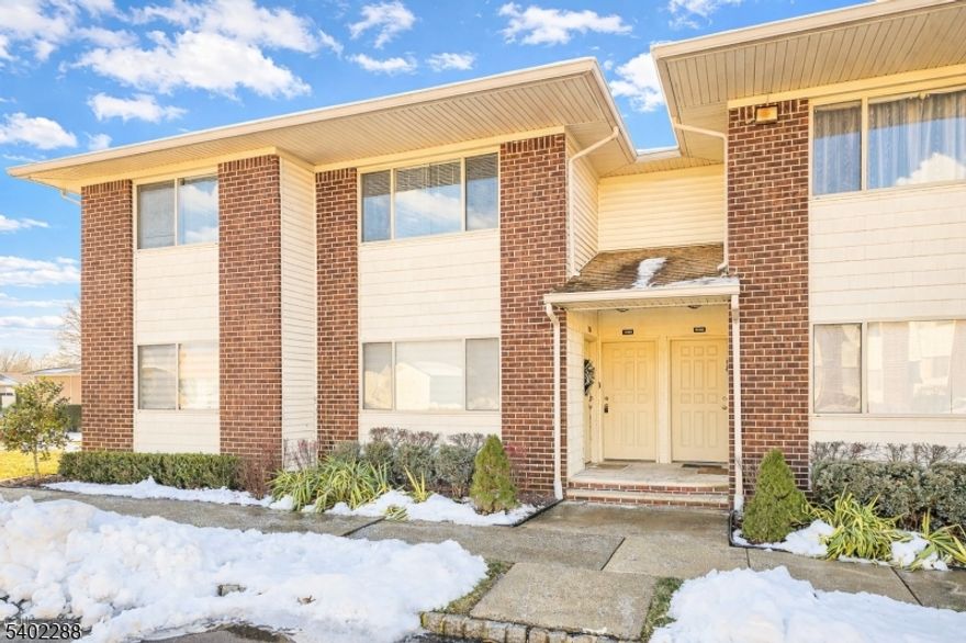 Well-maintained 2-bedroom, 1.5-bath top-floor condo in the desirable Princeton Horizon community. This bright and airy unit features abundant natural sunlight, wood flooring throughout, and a private balconyperfect for relaxing or entertaining. The home is move-in ready and has been carefully maintained. Enjoy community amenities including tennis courts and an outdoor pool. Conveniently located near shopping, dining, major roadways, and Princeton area attractions. A great opportunity for comfortable, low-maintenance living. No pets non-smoking unit, 700+ credit.