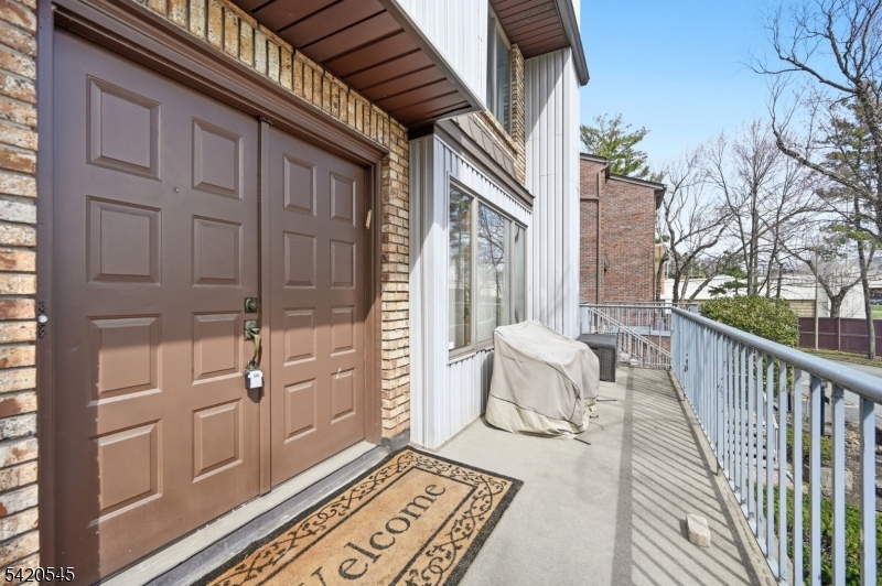 Hamilton Crest - Residential